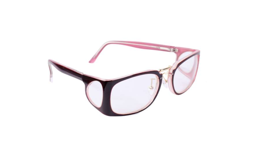 鉛眼鏡 099ba640566668bb5e3f4503c3011deb.png