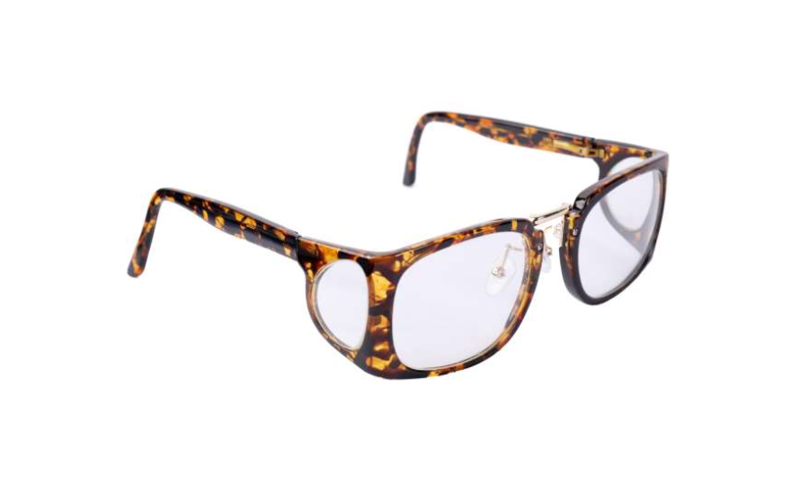 鉛眼鏡 893f5b339d6a0f443a80e0571652efbb.png